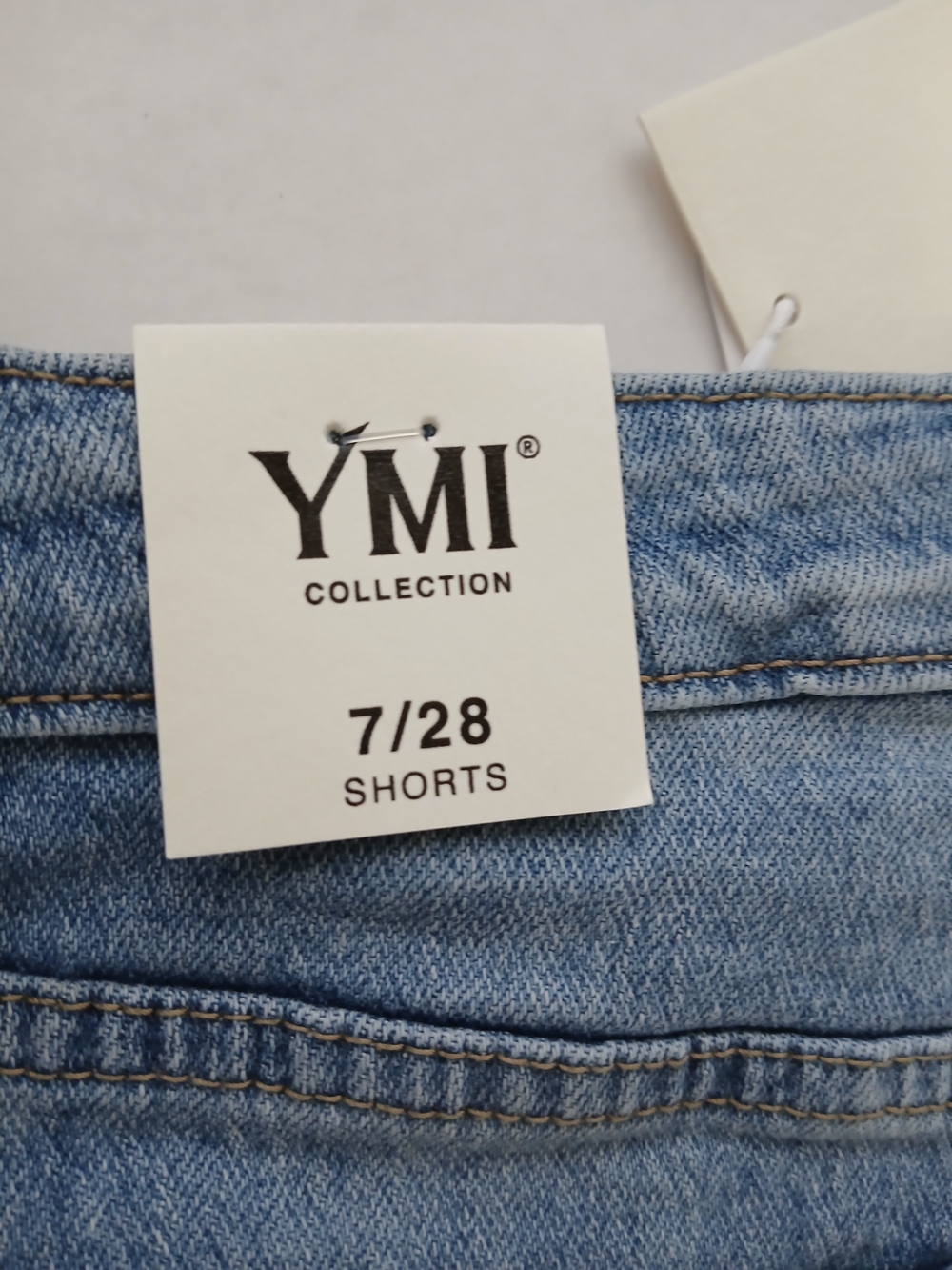 YMI Light Blue Denim Shorts with Pink Gingham Lace-Up Size 7/25 $18 - Picture 10 of 10
